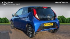 Toyota Aygo 1.0 VVT-i X-Clusiv 5dr x-shift Petrol Hatchback